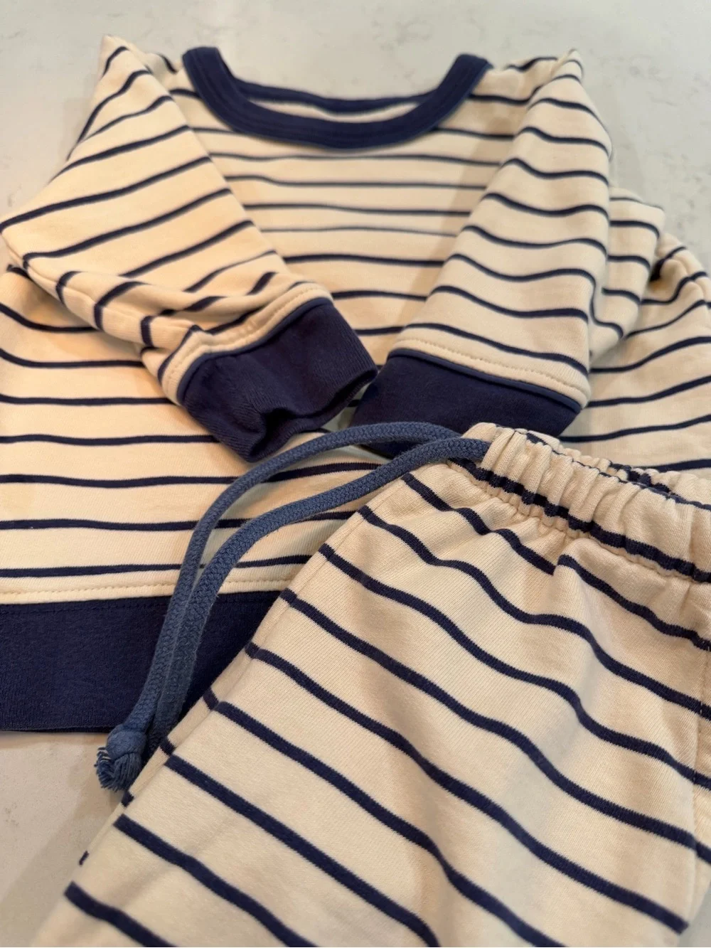Oso & Me Remy Sweatshirt and Chris Jogger Size: 12m